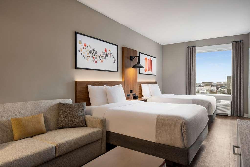 Hawthorn Suites By Wyndham Del Rio Room photo