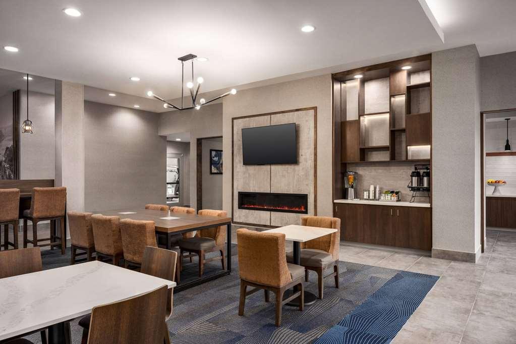 Hawthorn Suites By Wyndham Del Rio Interior photo