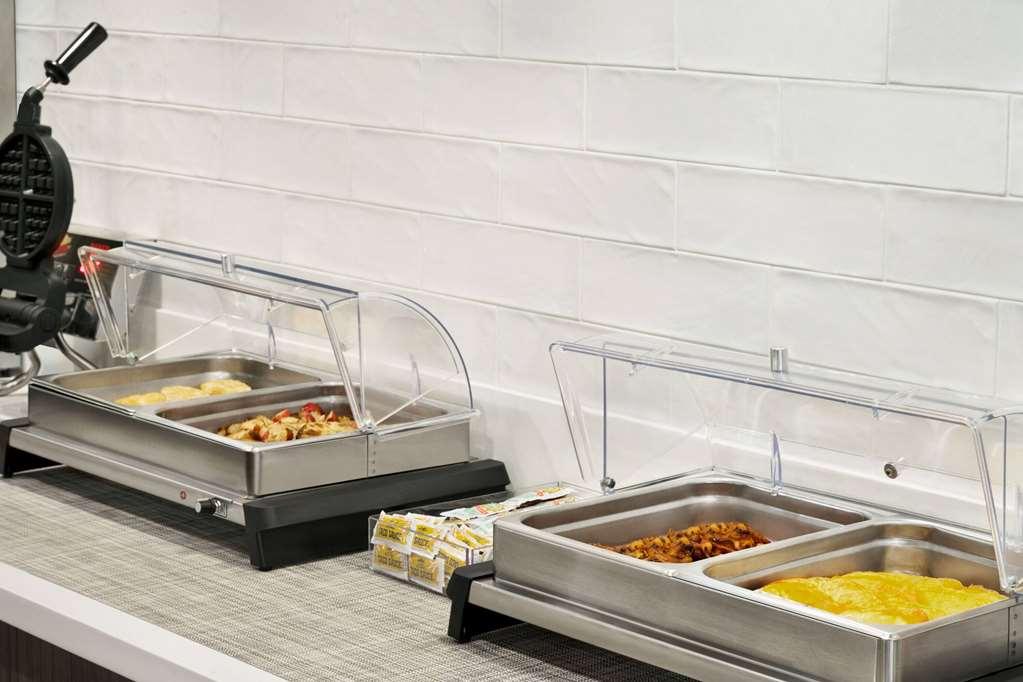 Hawthorn Suites By Wyndham Del Rio Facilities photo