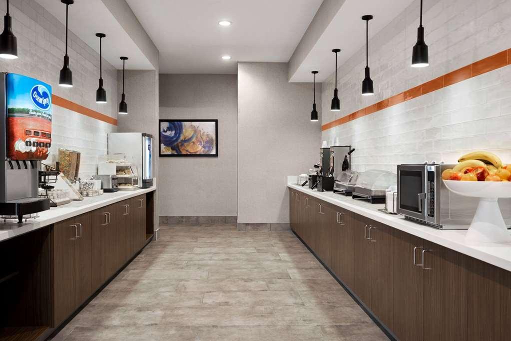 Hawthorn Suites By Wyndham Del Rio Facilities photo